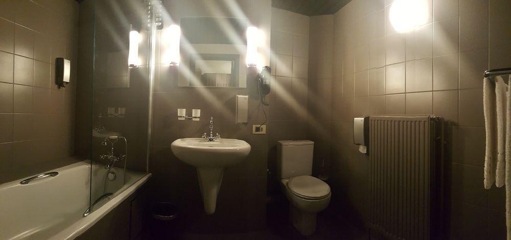 Hotel Le Chantecler Bruxelles Eksteriør billede